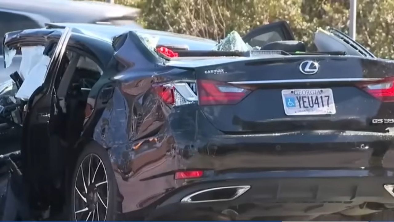 Deadly accident on Whitefield Avenue.
