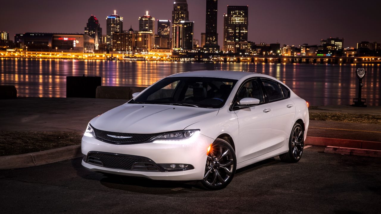 Chrysler 200