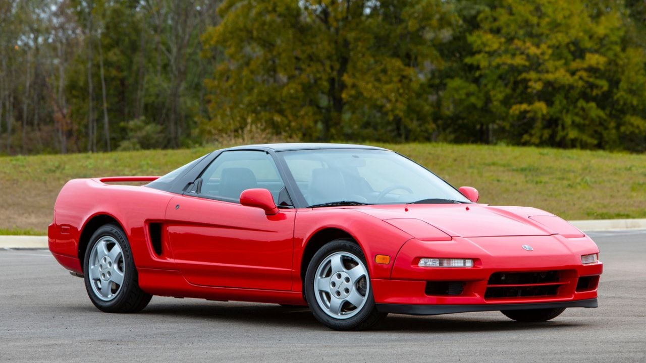 Front 3/4 view of a Red 1991 Acura NSX parked