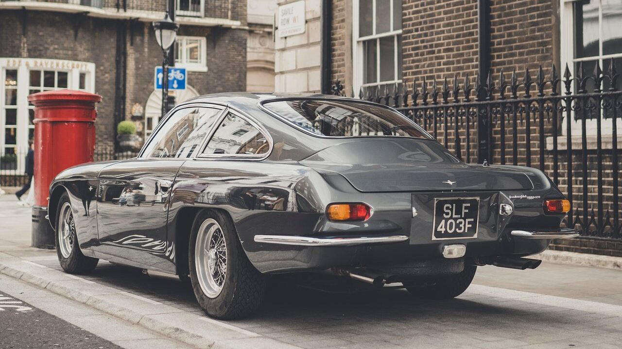 1966 Lamborghini 400 GT.