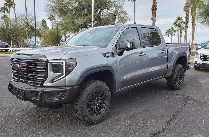 2023 GMC Sierra 1500 AT4X.