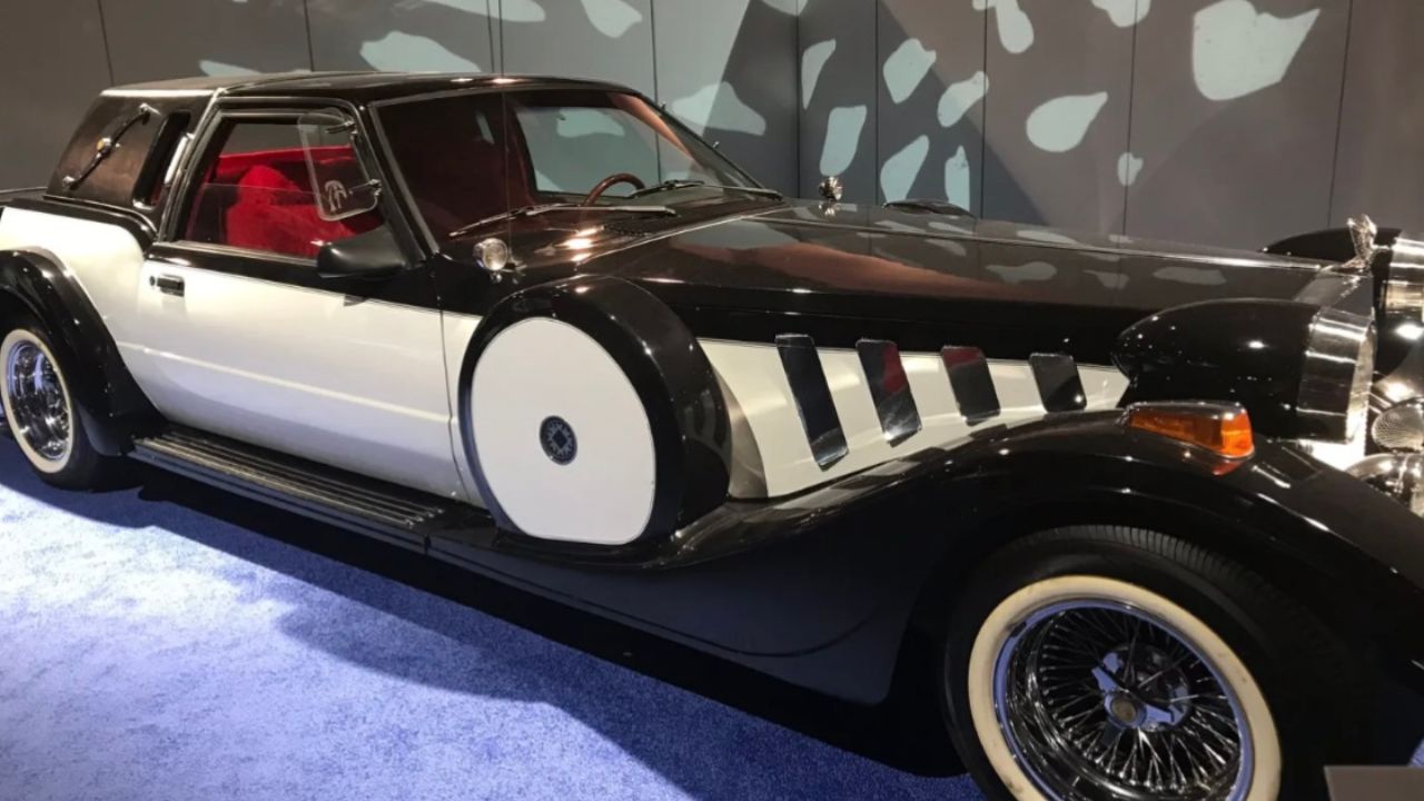 Cruella DeVille Car