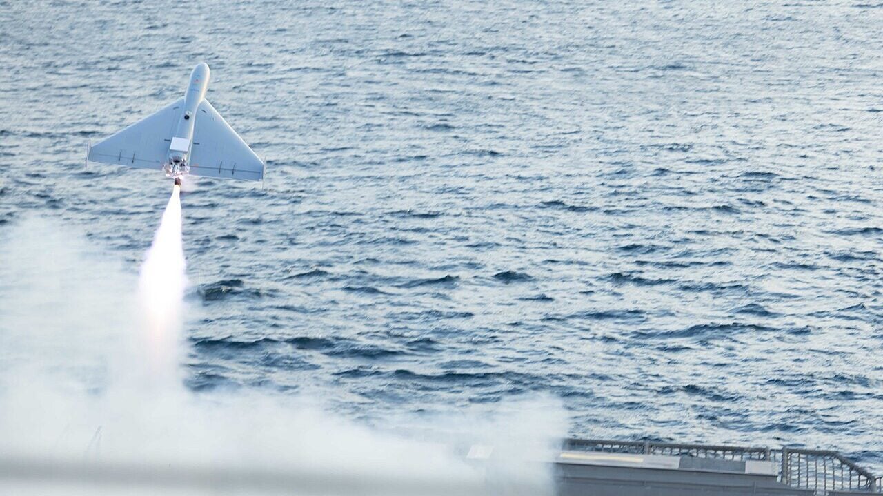 guessingheadlights.com