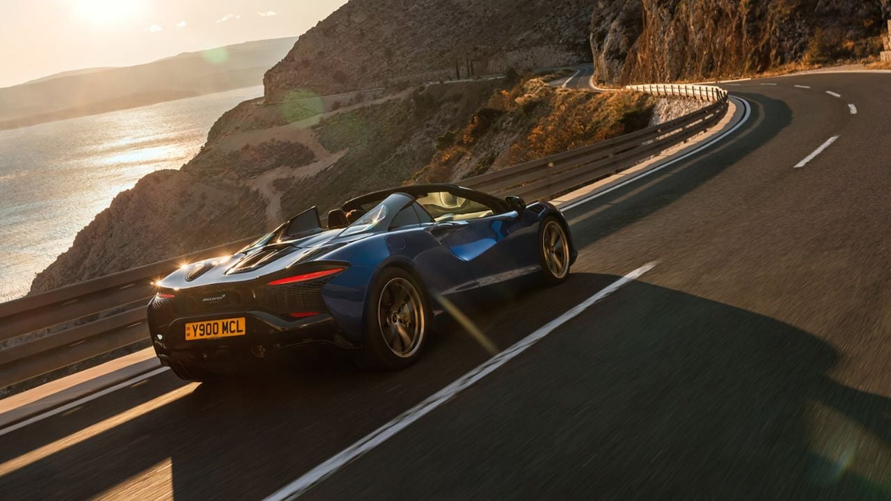 McLaren Artura Spider
