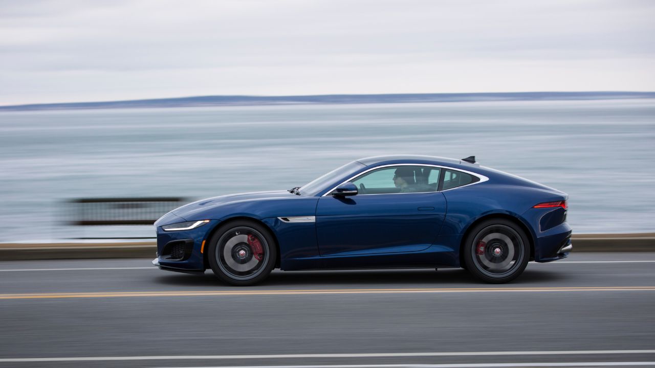 Jaguar F Type R