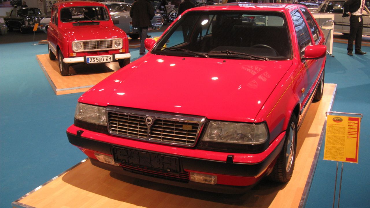 Lancia Thema 8.32