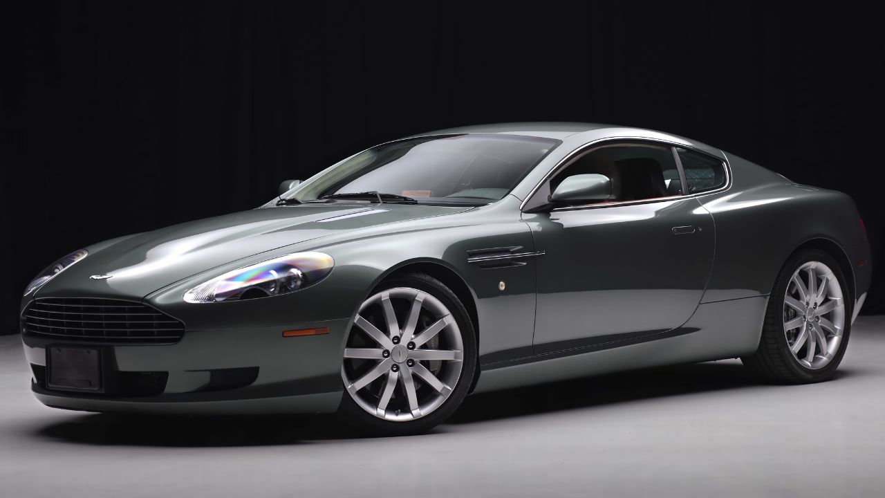 Aston Martin DB9