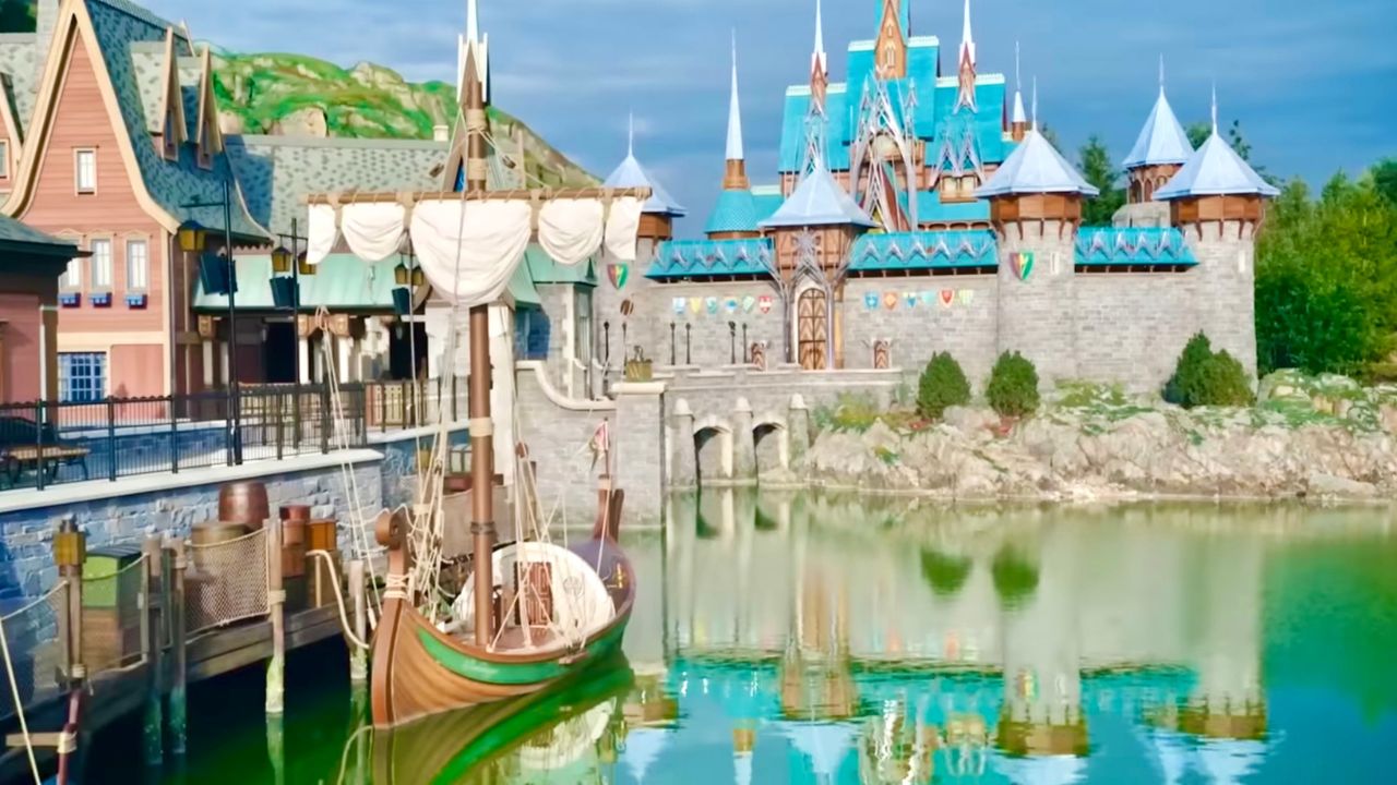 The World of Frozen Disneyland Paris