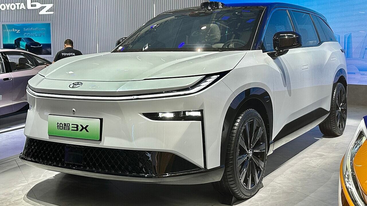 Toyota bZ3X.