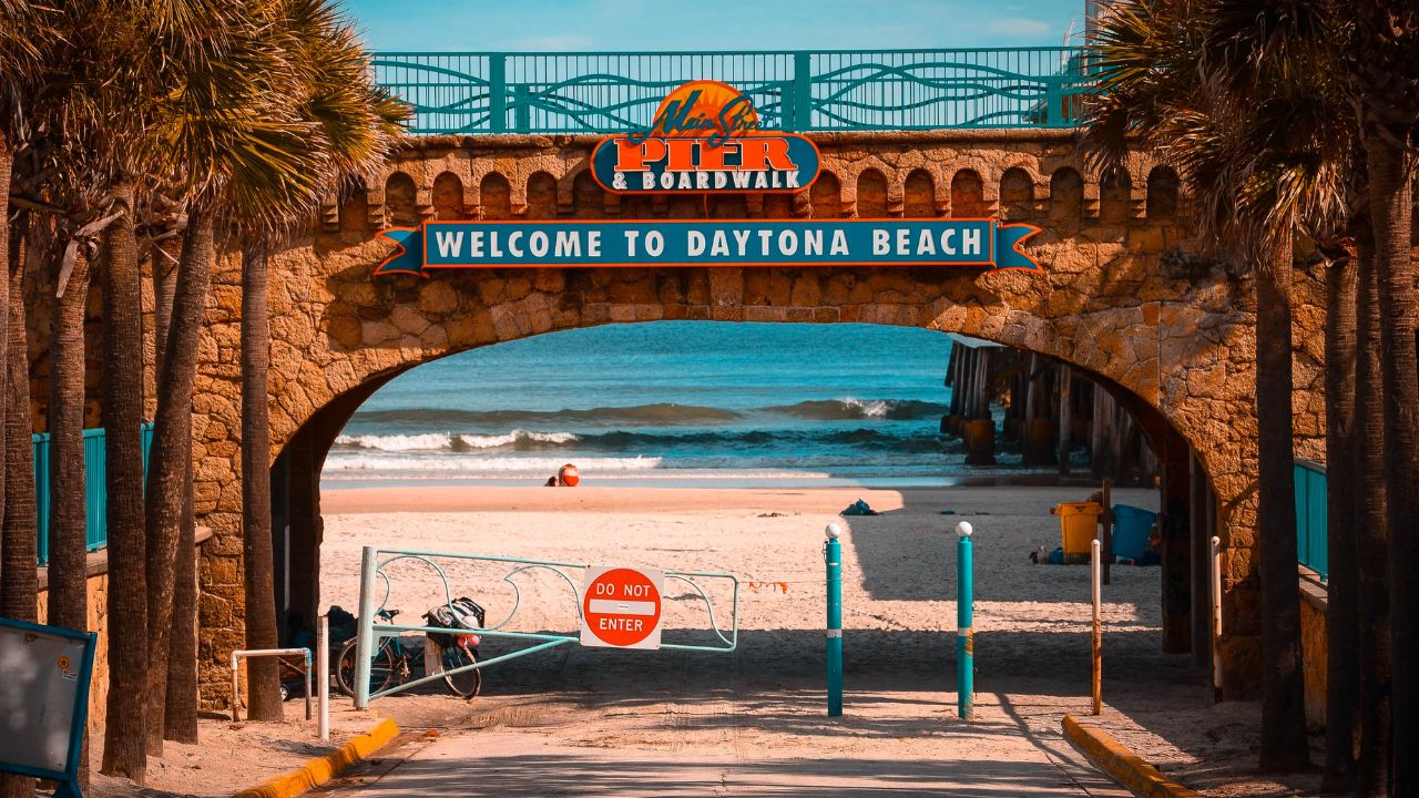 Way to: Main Street Pier & Boardwalk