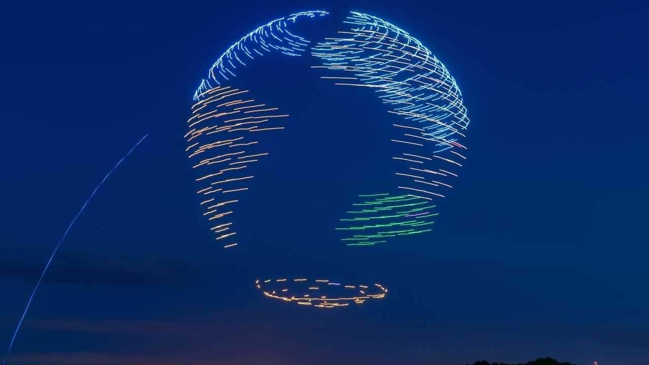 Image of drone show in Nishi -ku, Yokohama