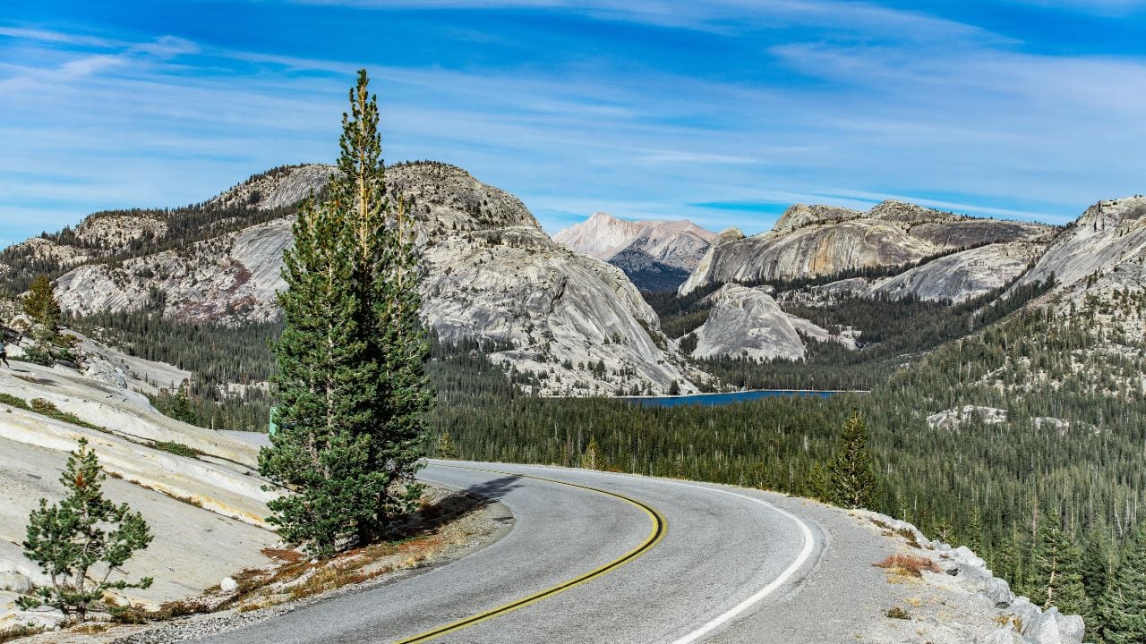 Tioga Road Yosemite scenic drive mountains