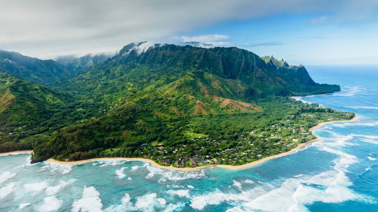 Lush coastline on Kauaʻi’s South Shore, Hawaii