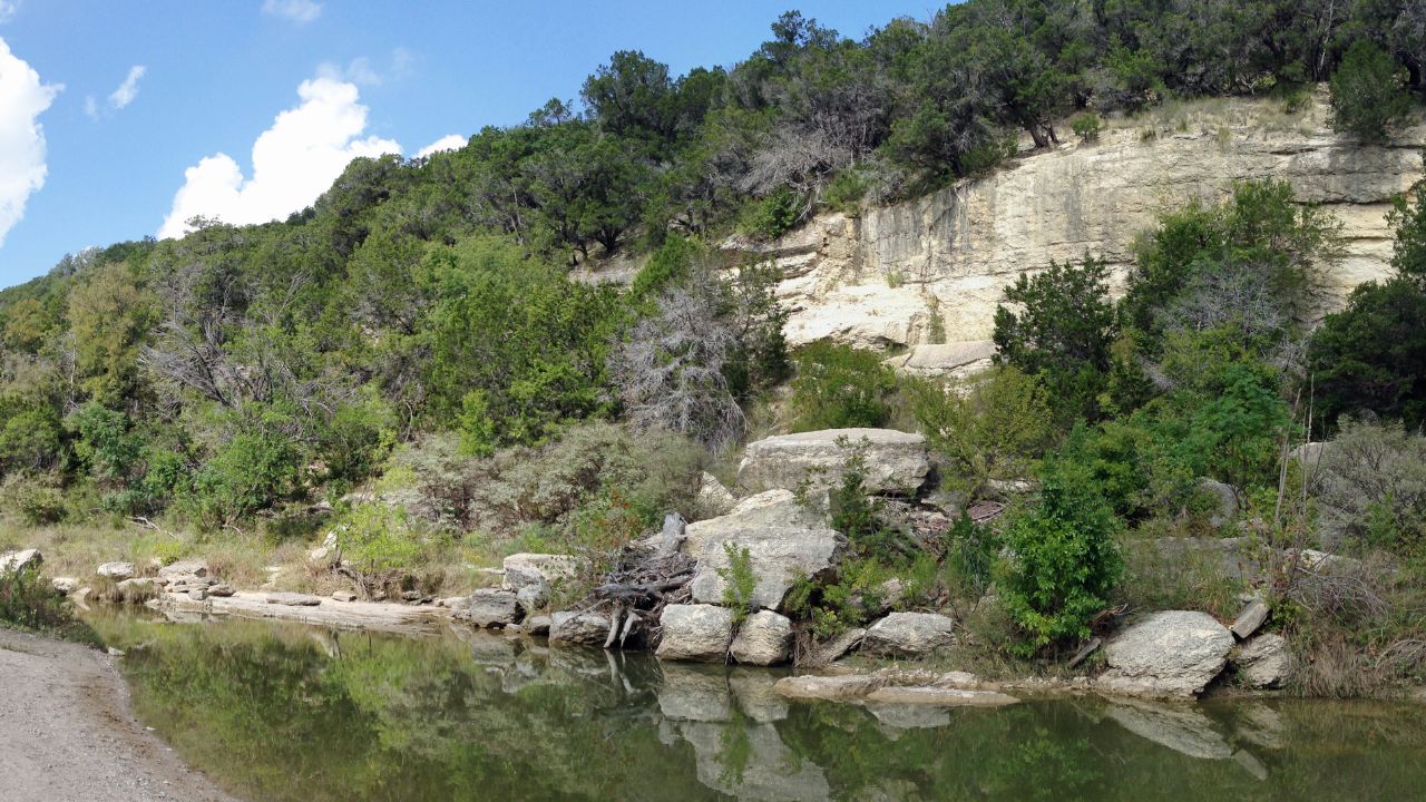 Cliffs along the Paluxy River in Dinosaur Valley State Park, Texas