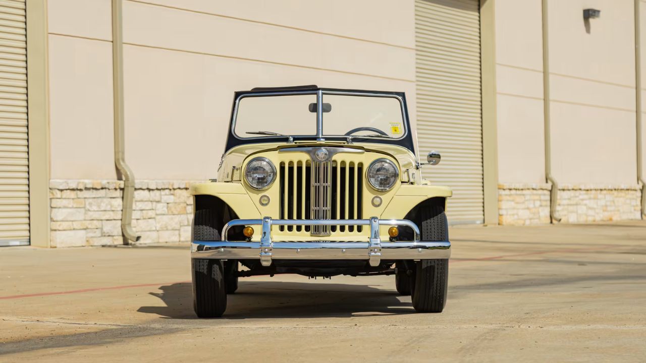 1948 Willys Jeepster