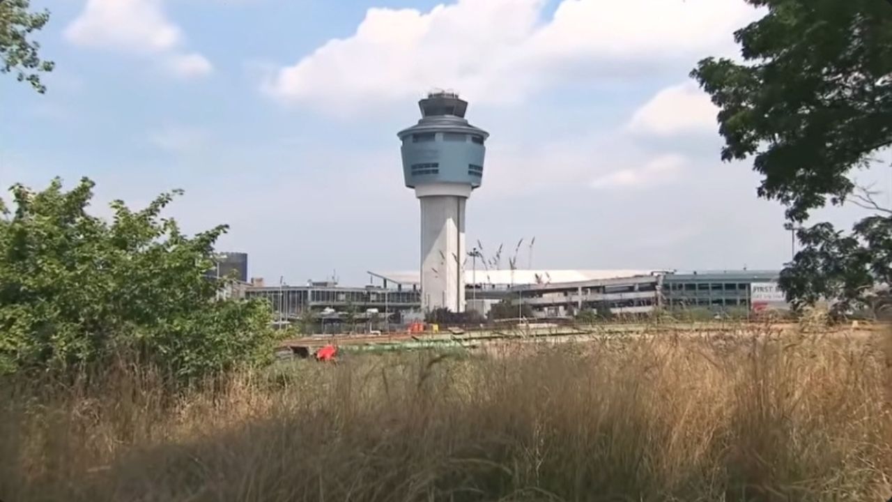 How a Chain of Failures Led to a Deadly Collision at LaGuardia.