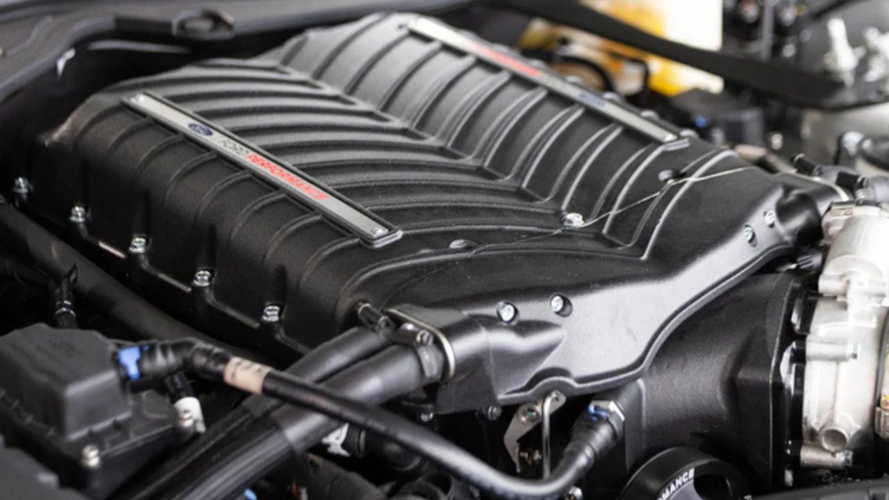 Ford-supercharged Coyote V8.