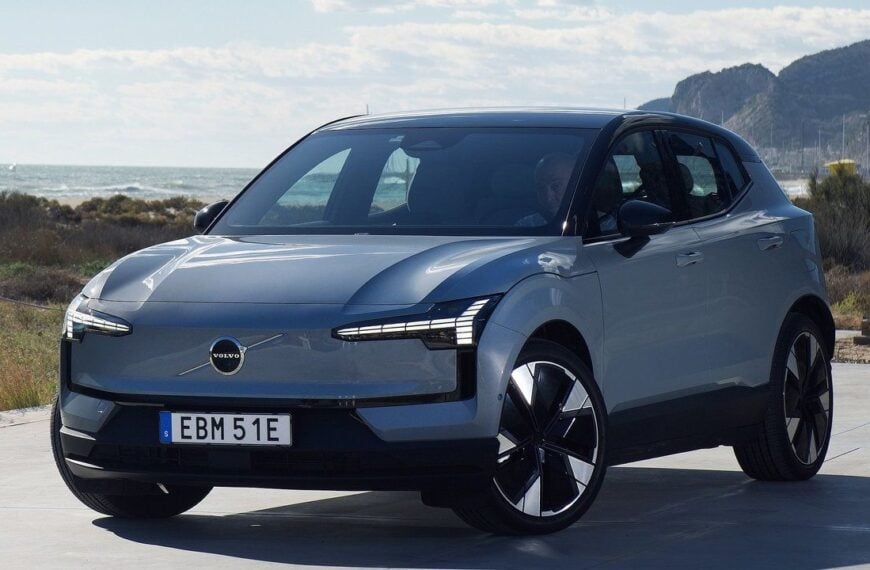 2025 Volvo EX30.