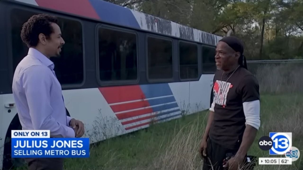 A Facebook Marketplace Bus Is Going Viral for All the Wrong Reasons.