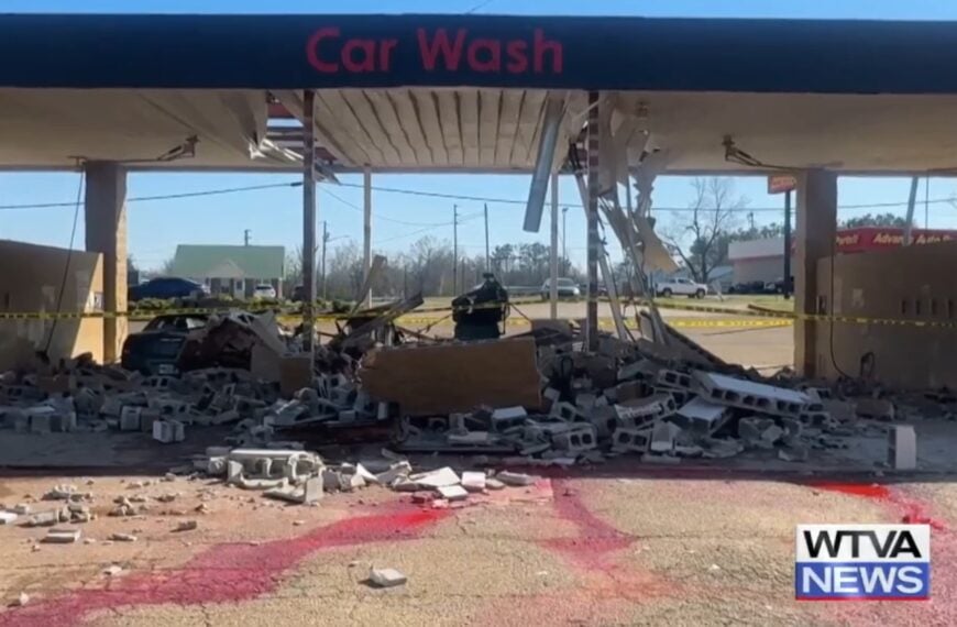 Mississippi Man Just Wanted a Clean Car. He Got a Brick Shower Instead.