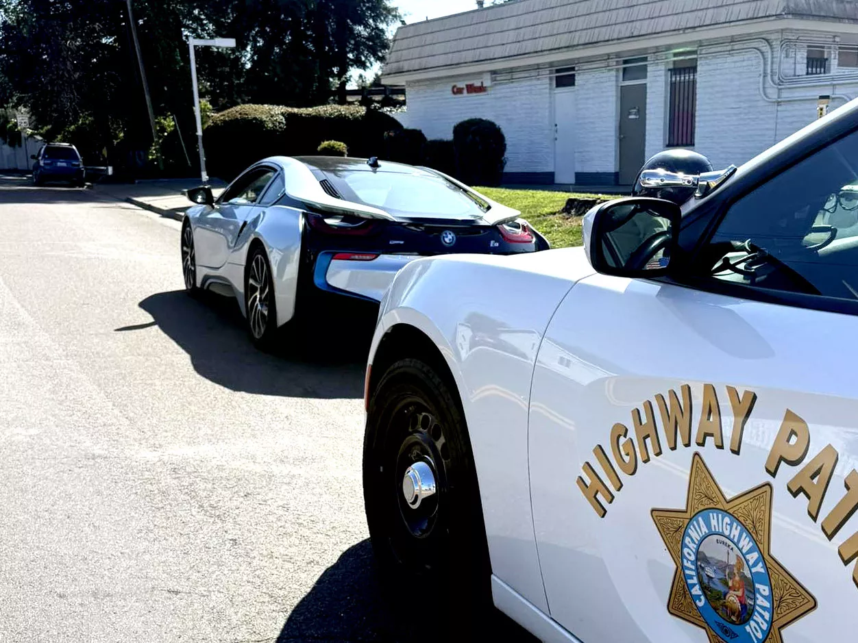 police with bmw i8