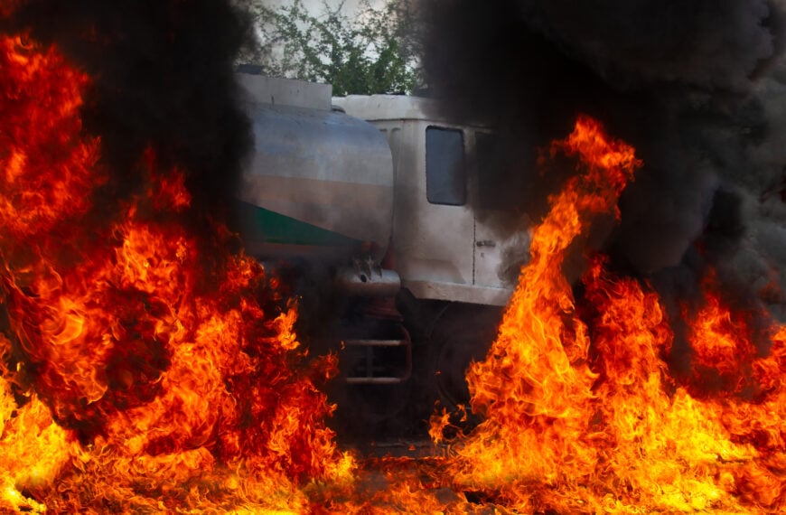 Car Slams Into Fuel Tanker on I-471 in Newport, Triggering Massive Fireball and Highway Shutdown