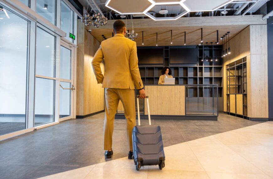 Luxury Vacations Don’t Have To Be Expensive: What Travelers Are Doing Instead