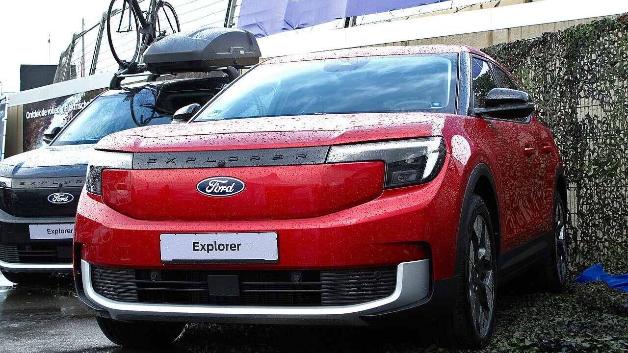 2023 Ford Explorer EV, Red.