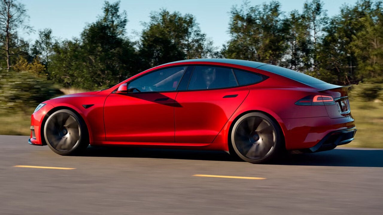 Tesla Model S Signature.