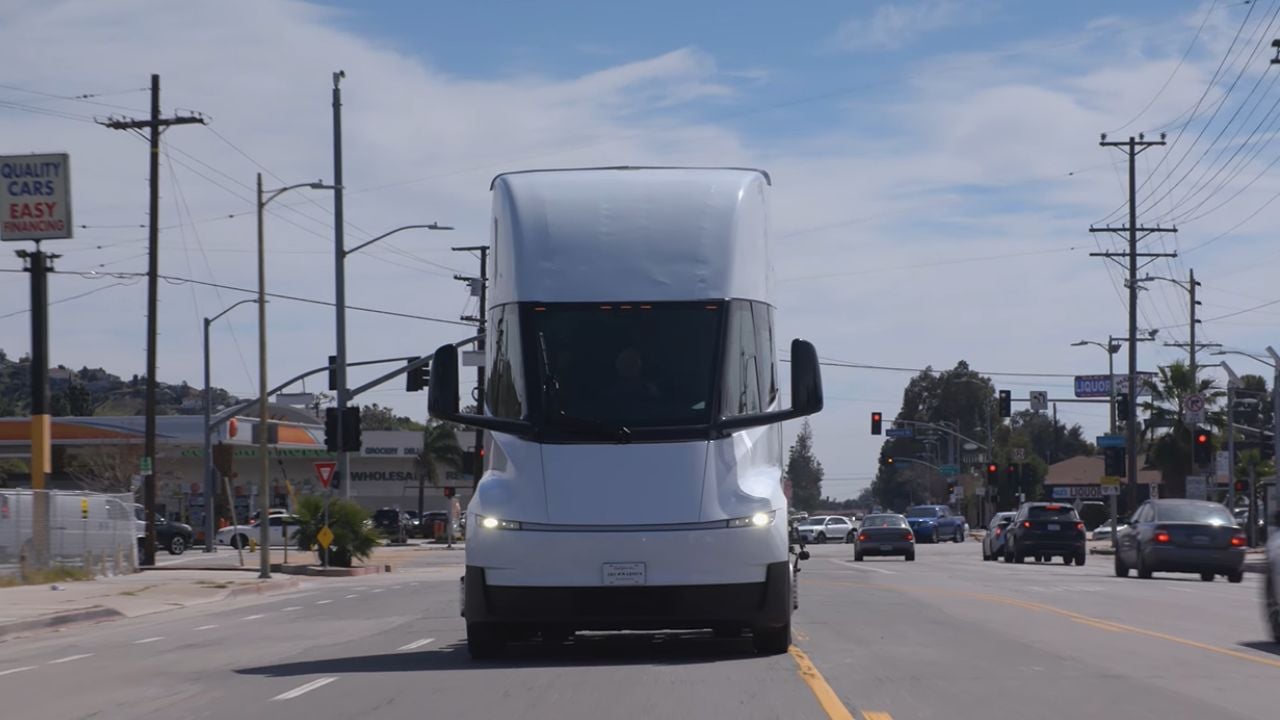 Front view of Tesla Semi Truck featured on Jay Leno's Garage
