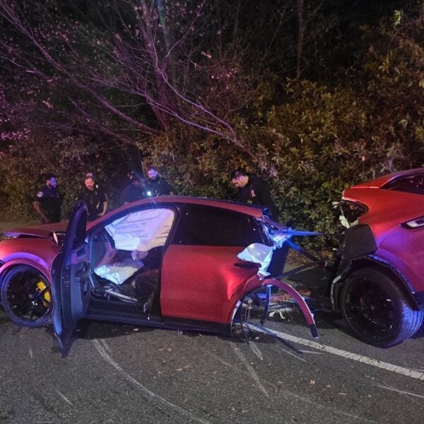Porsche Cayenne Split in Half in Georgia Crash—Driver Somehow Survives as Reactions Pour In