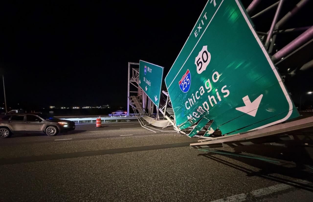 Illinois Dump Truck With Raised Bed Brings Down Interstate Sign, Shuts Down I-64 Near St. Louis