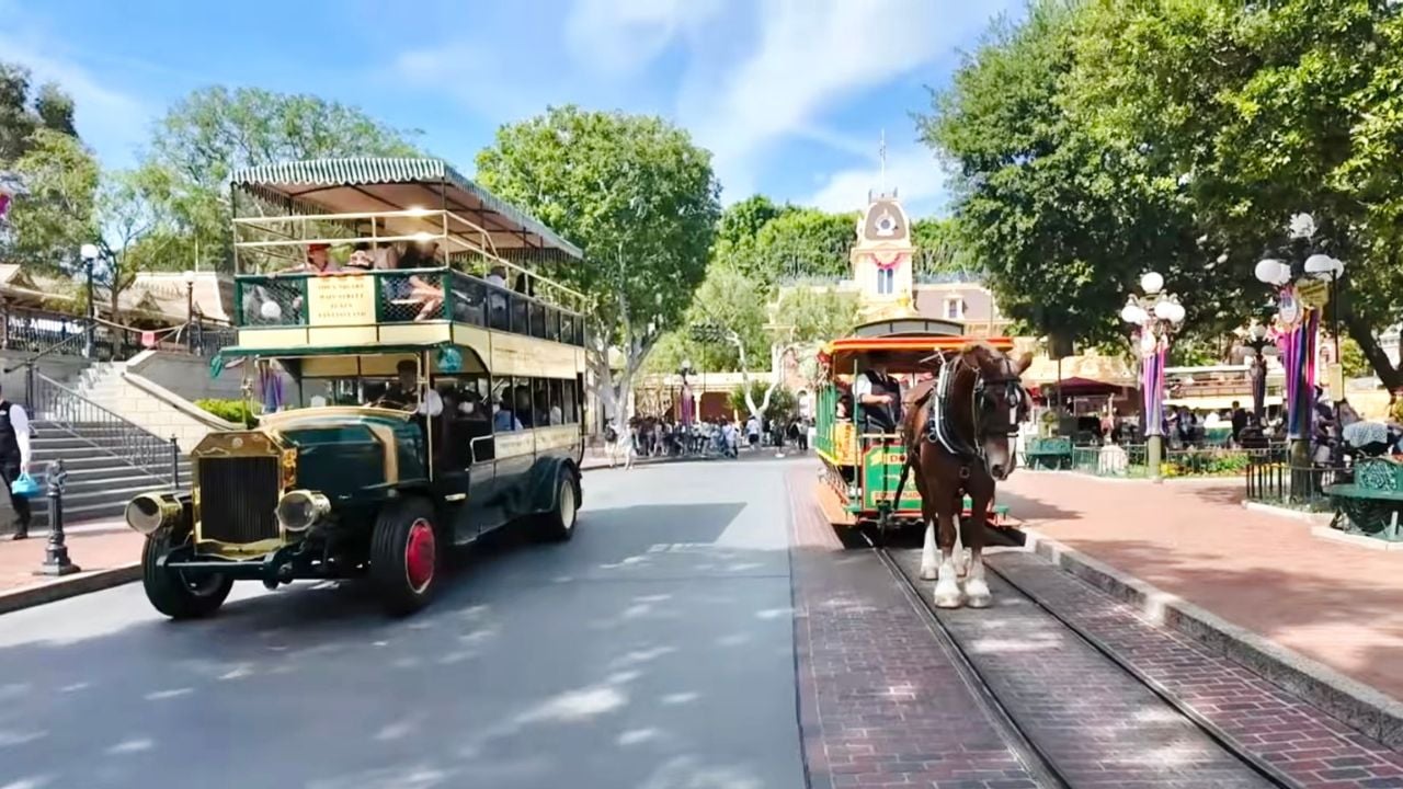 Disneyland Main Street Vehichles