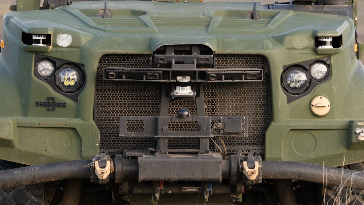 This Robotic Missile Launcher Drives Itself and Still Works When Signals Are Jammed.