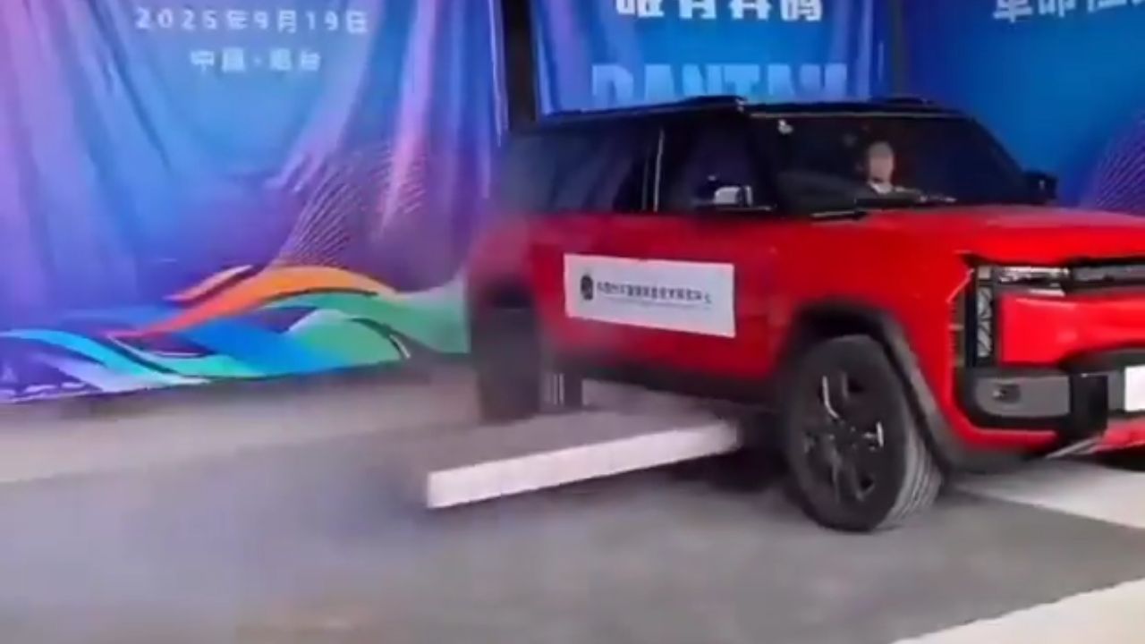 China’s Battery-Ejecting EV Sparks Debate About Who It Really Protects.