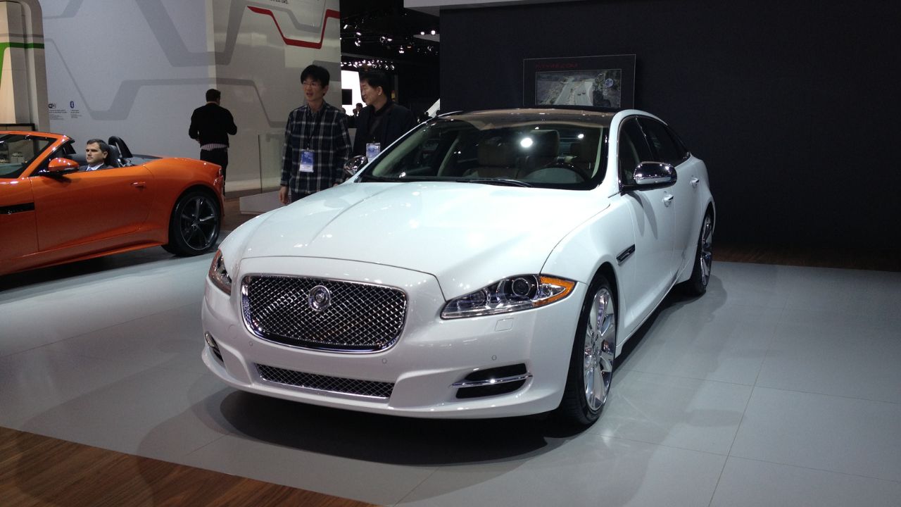 Jaguar XJ