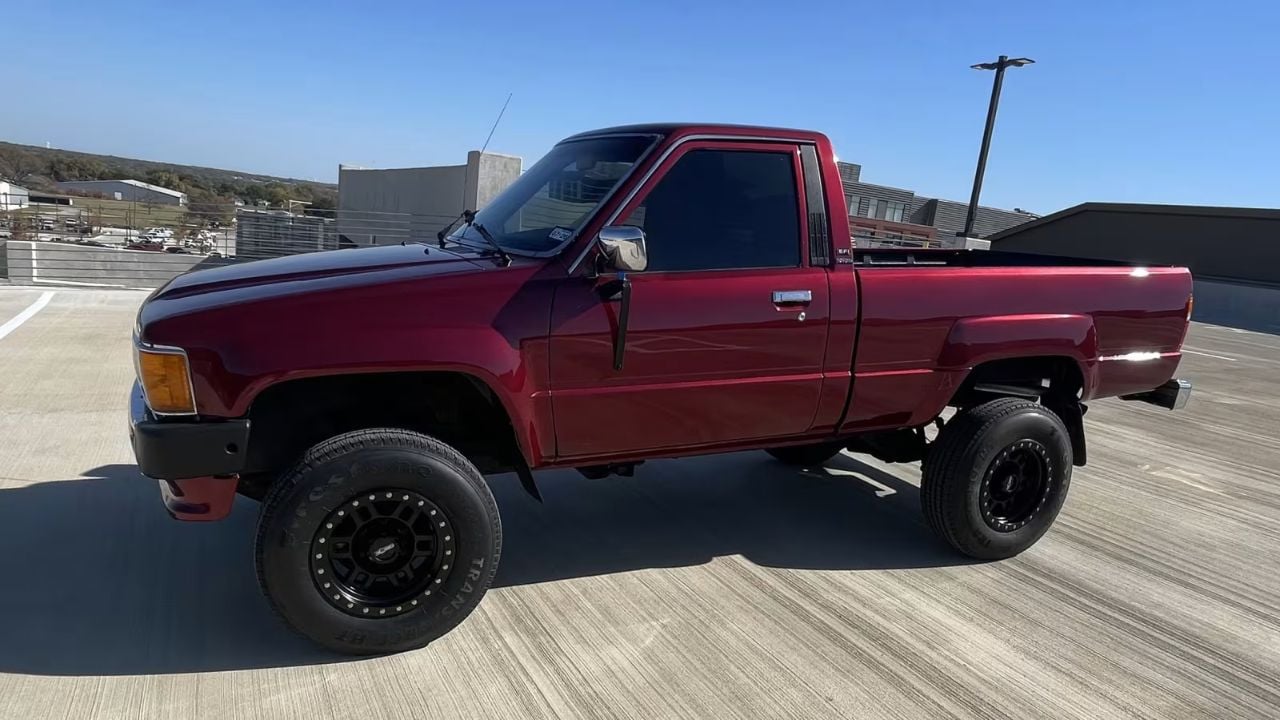 1988 Toyota Hilux Pickup