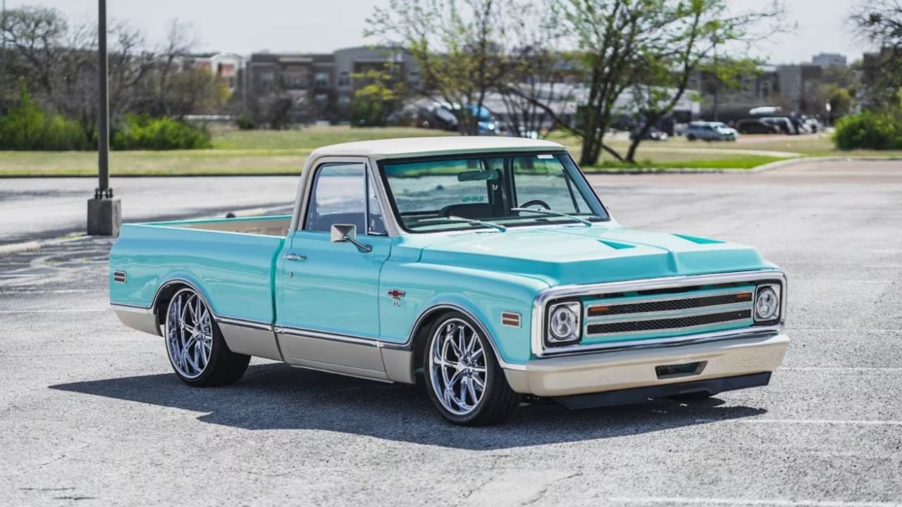 1970 Chevrolet C10 Custom Pickup