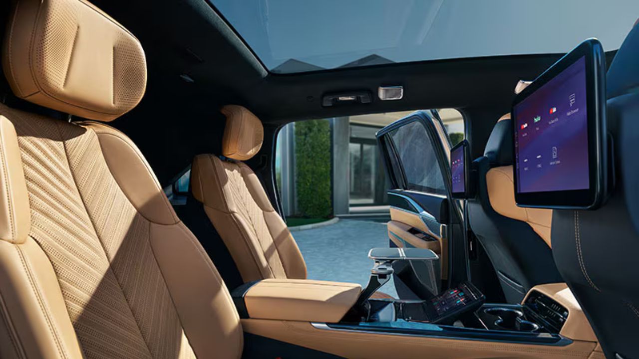 Cadillac Escalade IQ