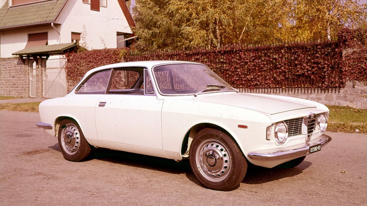 Alfa Romeo Giulia Sprint GT