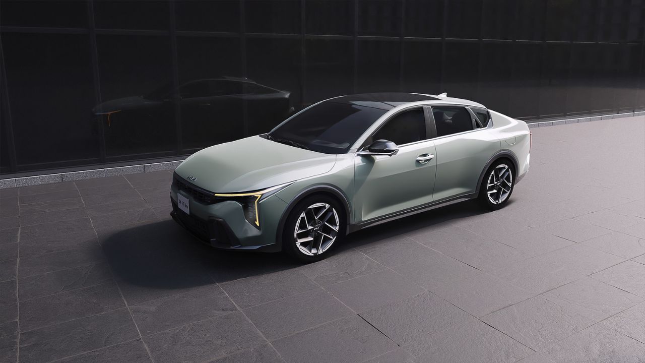 Kia K4