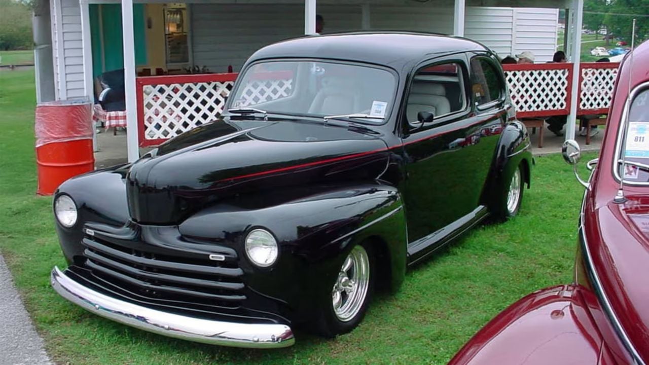 1946 Ford Tudor Sedan