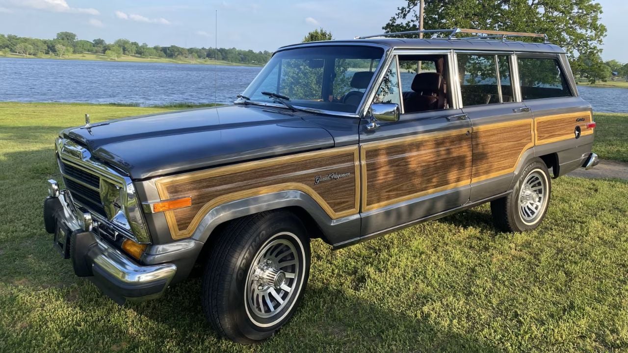 1989 Jeep Grand Wagoneer