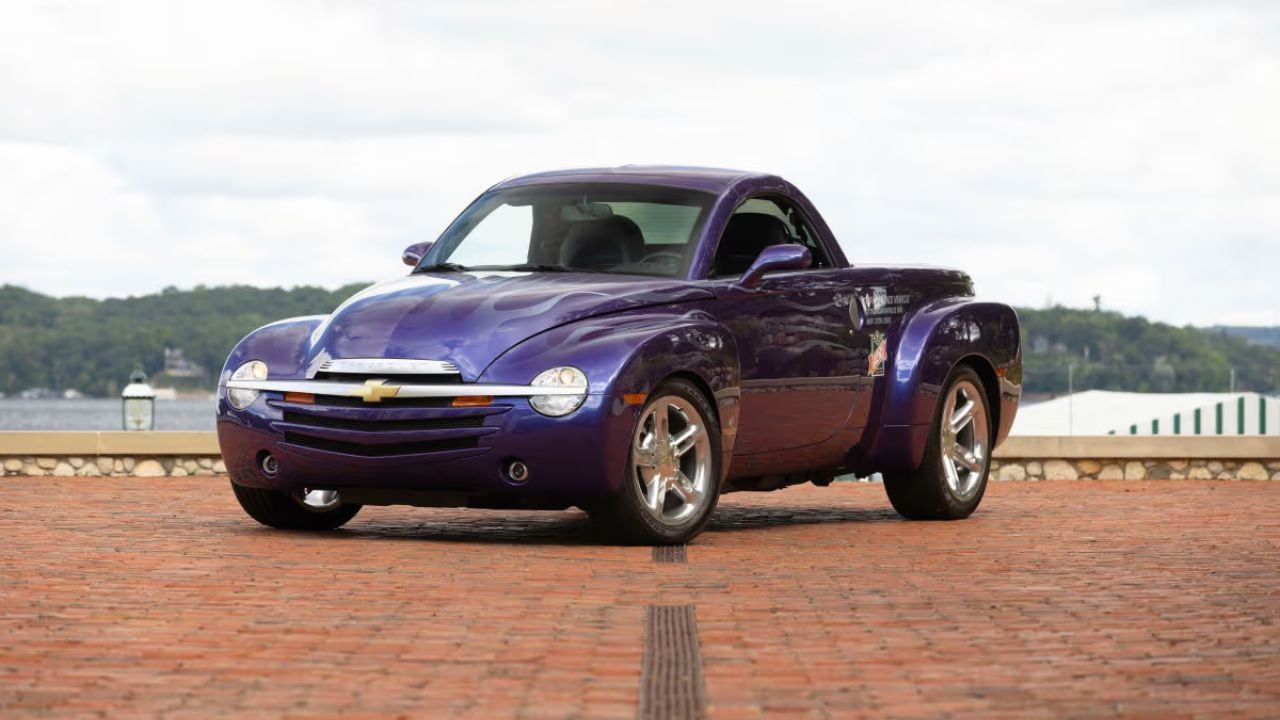 2003 Chevrolet SSR Signature Series Convertible