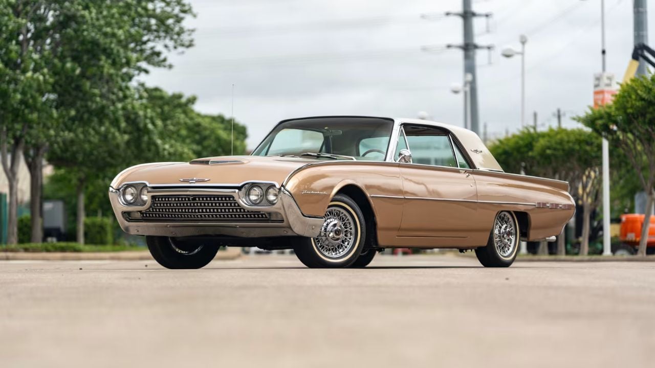 1962 Ford Thunderbird