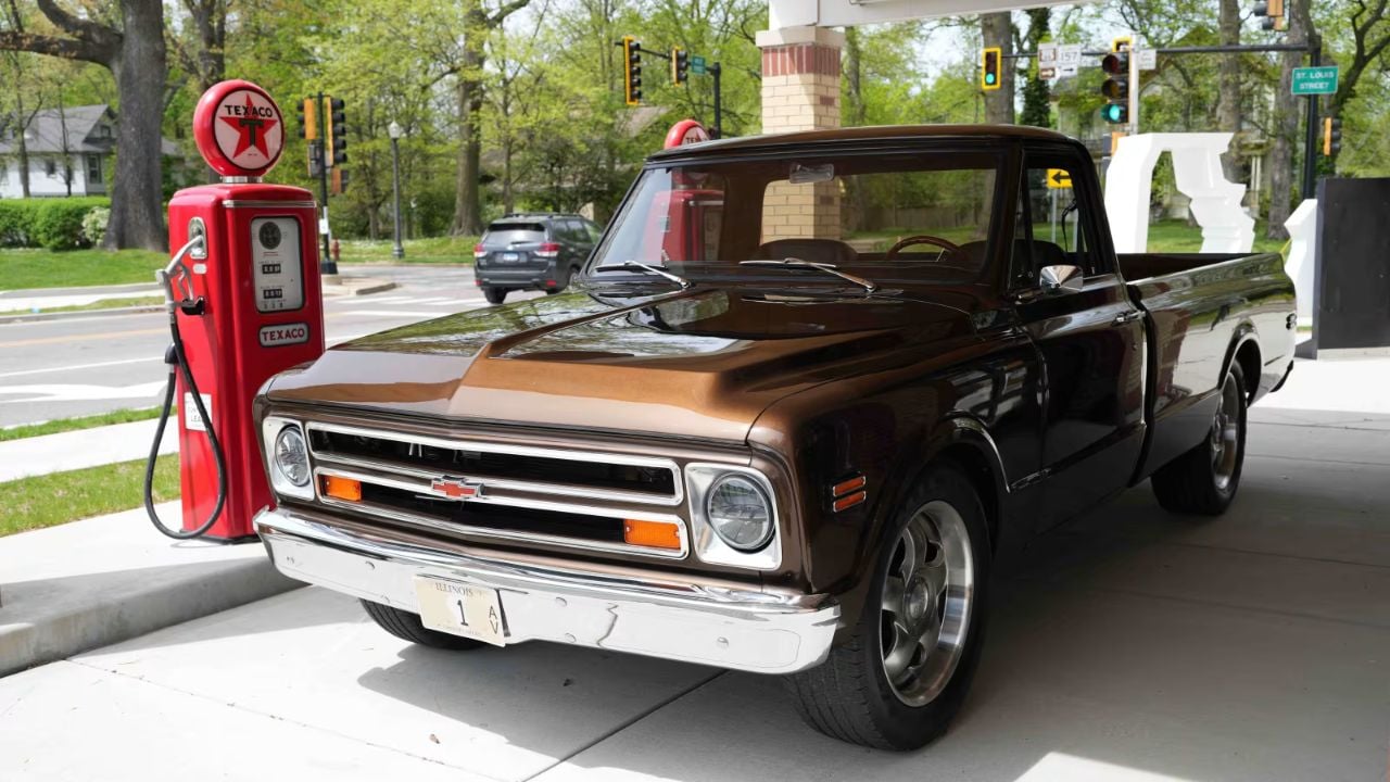 1968 Chevrolet C10 Custom Pickup