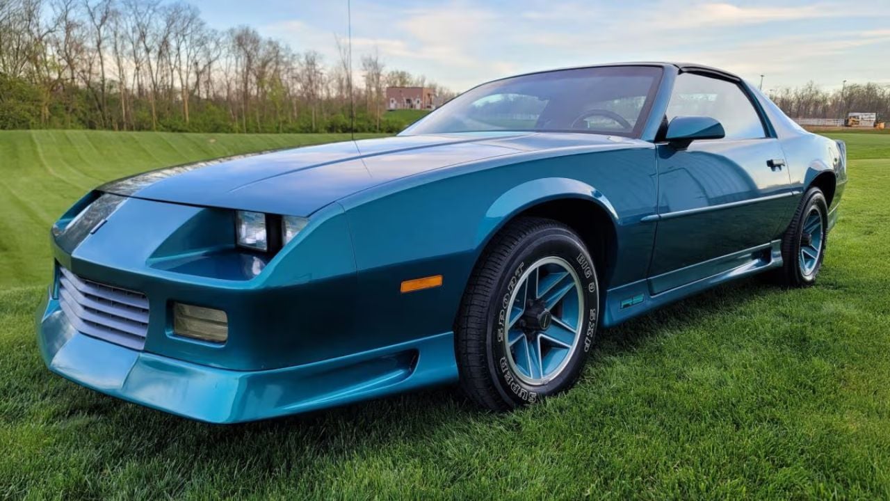 1991 Chevrolet Camaro RS