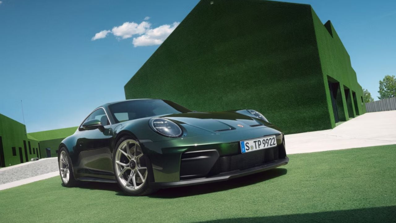 911 GT3 with Touring Package