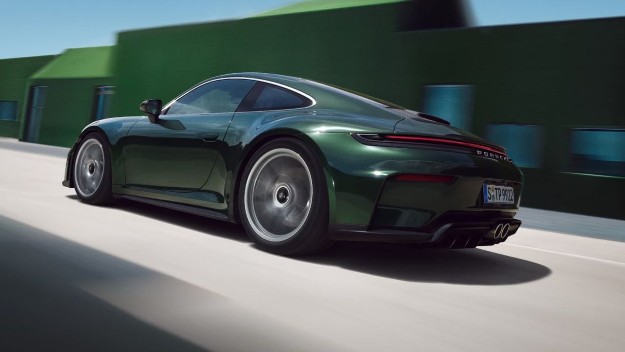 911 GT3 with Touring Package