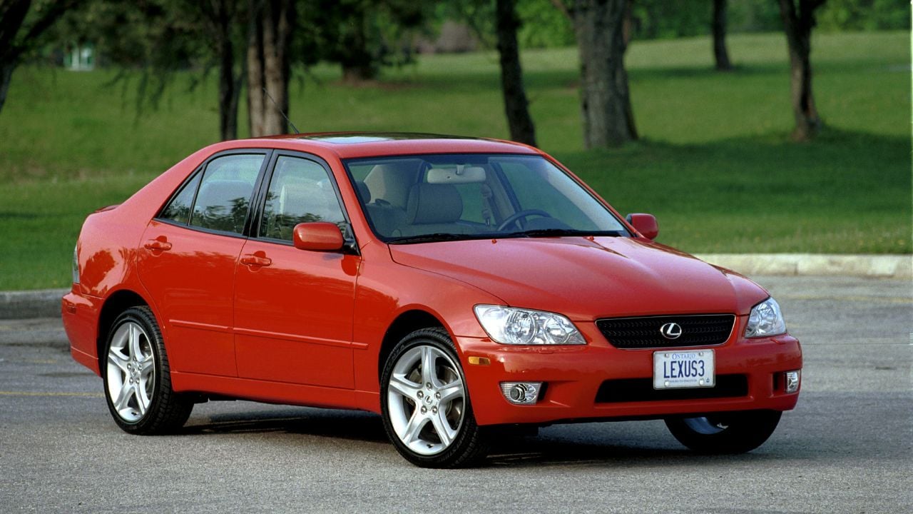 Lexus IS300
